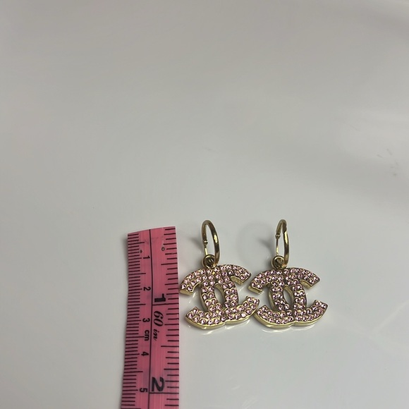 CHANEL 2002 SPRING CRUISE PINK EARRINGS - Picture 3 of 8